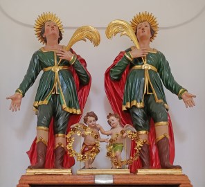 성 고스마와 성 다미아노_photo by Pufui PcPifpef_in the church of Santa Maria di Porto Salvo in Gaeta_Italy.jpg